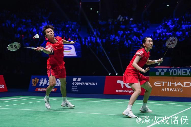 蒋振邦、魏雅欣获得羽毛球世锦赛混双亚军 蒋振邦、魏雅欣获得羽毛球世锦赛混双亚军